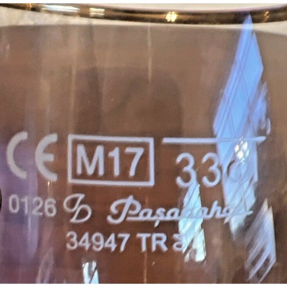 STELLA ARTOIS Limited Edition Drinking Glass Chalice 33cl Gold Rimmed Set Of 2 - Picture 4 of 8